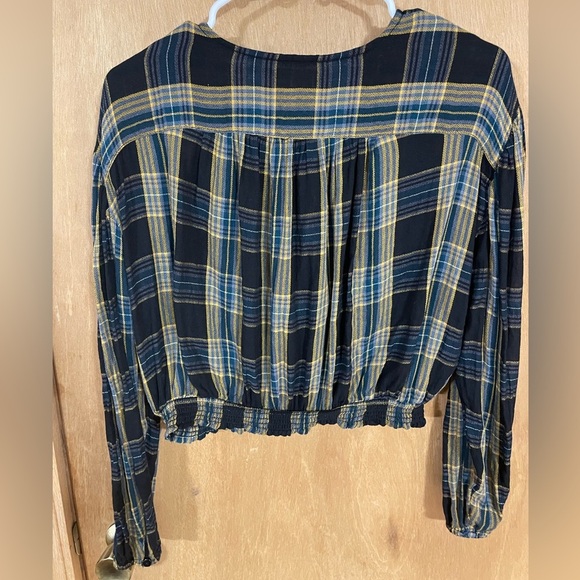 #119- FREE PEOPLE-It's The Good Life Cropped Plaid Flannel Top Size XS - Picture 4 of 5